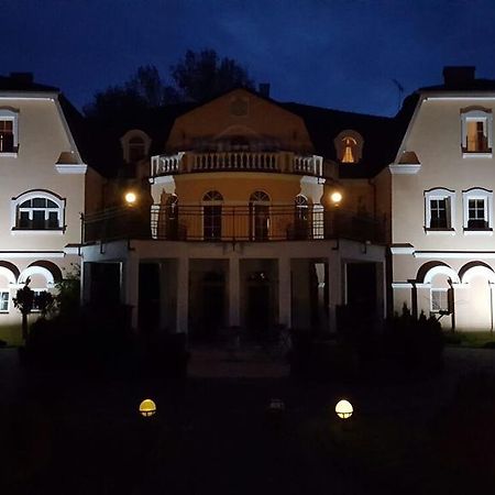 אופולה Hotel Regius מראה חיצוני תמונה