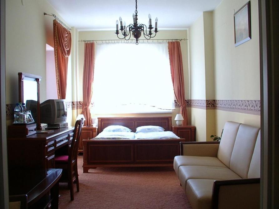 אופולה Hotel Regius חדר תמונה