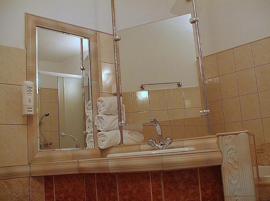 אופולה Hotel Regius חדר תמונה