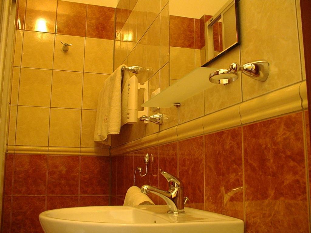 אופולה Hotel Regius חדר תמונה